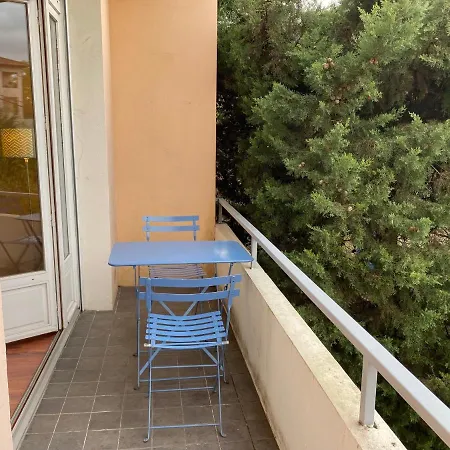 Le Balcon De Jules - Charmant Pied-a-terre - Parking Possible Pour Vehicule De Moins De 4,40 M De Long