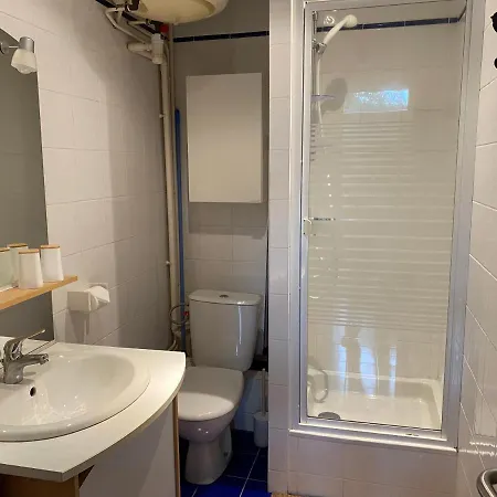Le Balcon De Jules - Charmant Pied-a-terre - Parking Possible Pour Vehicule De Moins De 4,40 M De Long Lyon