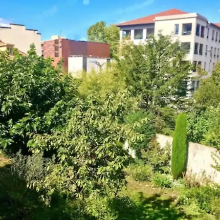 Apartment Le Balcon De Jules - Charmant Pied-a-terre - Parking Possible Pour Vehicule De Moins De 4,40 M De Long *